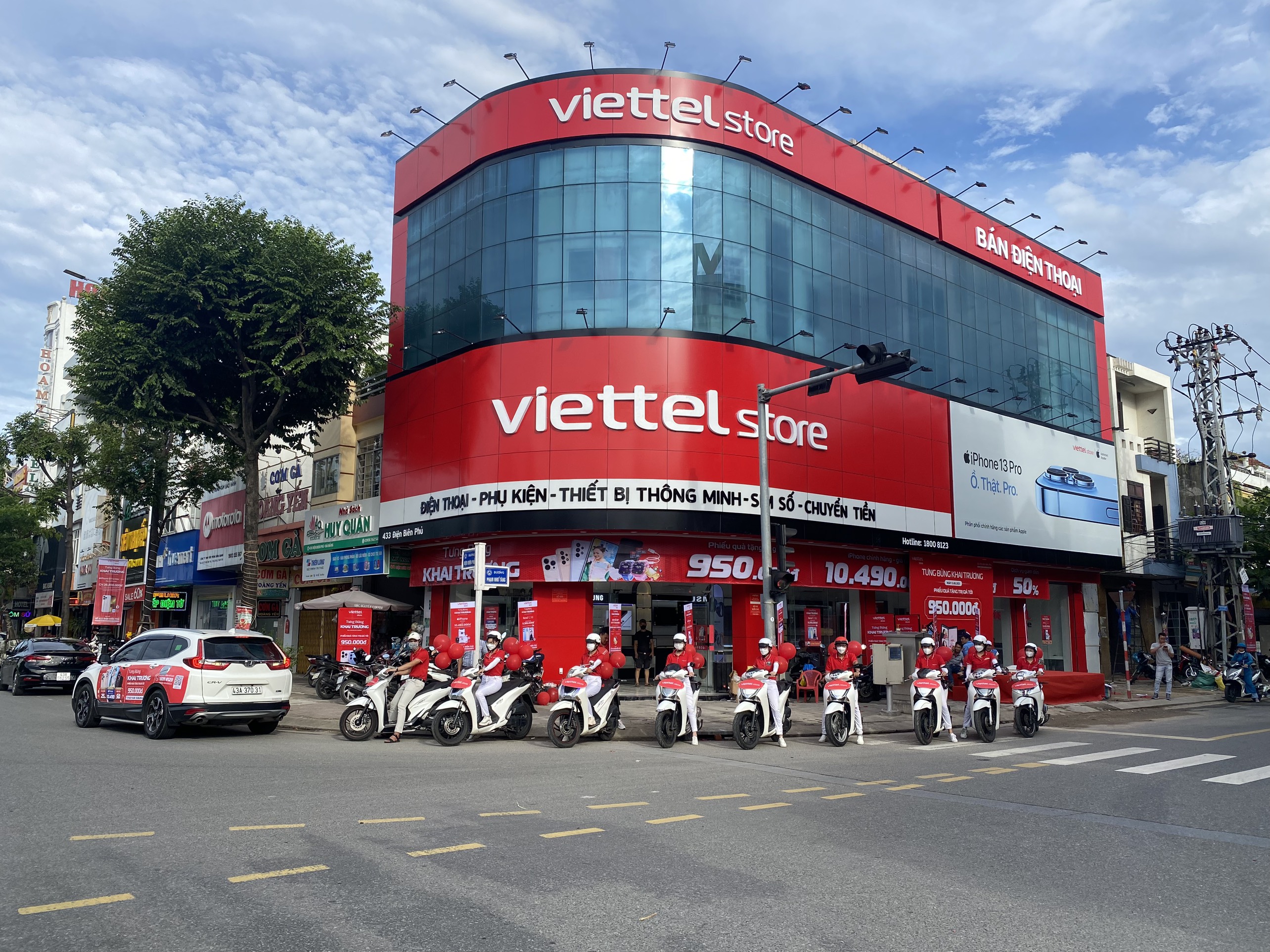 Viettel Store được vinh danh khi lọt TOP 3 trong 10 thương hiệu Bán lẻ uy tín 2023